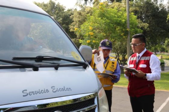 Sepa cómo identificar un servicio de movilidad escolar seguro para sus hijos